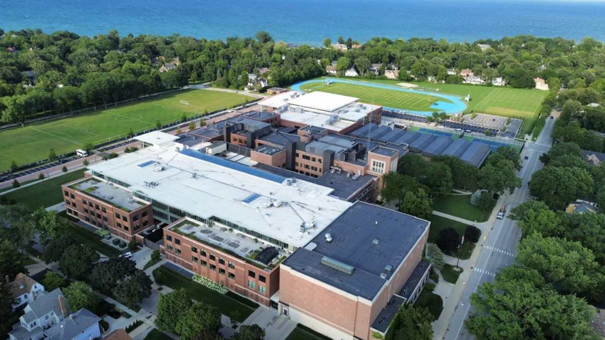 Aerial photo of Winnetka Campus, facing West Side and Gaffney Auditorium 